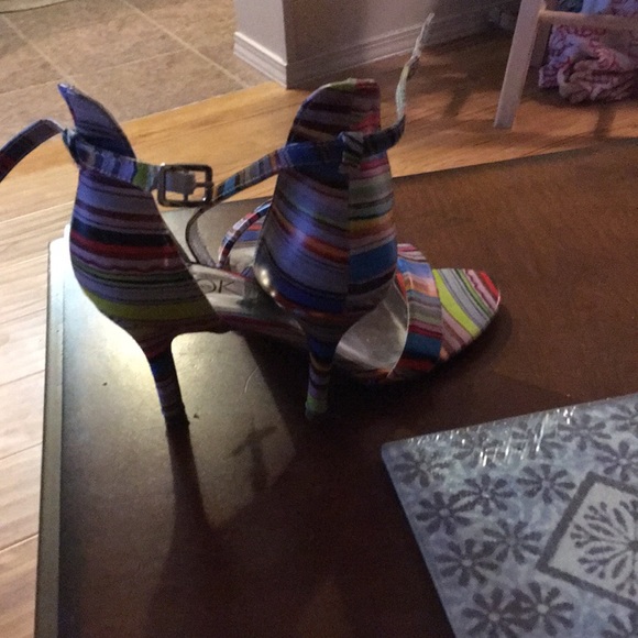 Small heels - Picture 2 of 3